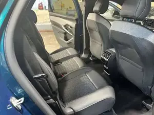 Peugeot 5008 Bild 19