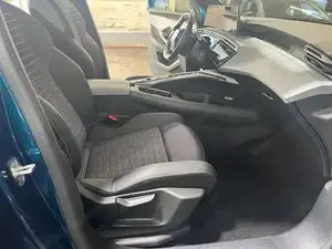Peugeot 5008 Bild 16