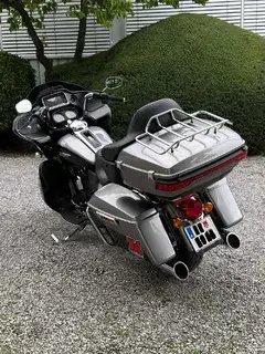 Harley Davidson Road Glide Ultra 103 CUI Bild 9