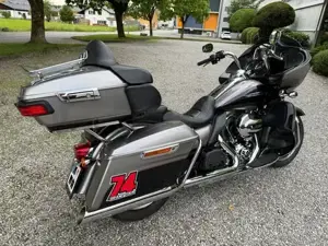 Harley Davidson Road Glide Ultra 103 CUI Bild 6