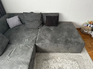 Neuwertige gemütliche Couch  Bild 2