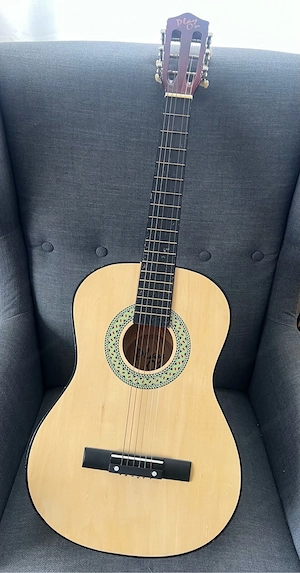 Kindergitarre Play on Bild 2