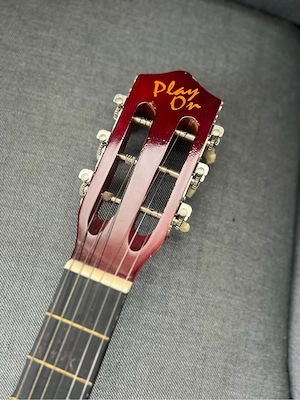 Kindergitarre Play on Bild 3