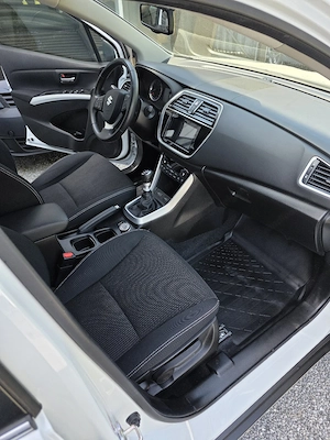 Suzuki SX4 S-Cross 1,4 GL+ DITC Hybrid ALLGRIP shine Bild 8