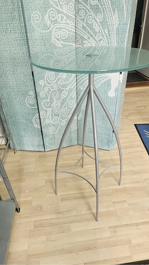 stehtisch türkis Bild 2