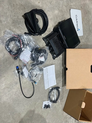Garmin Echomap Ultra 2 102sv Livescope Plus Bundle Bild 2
