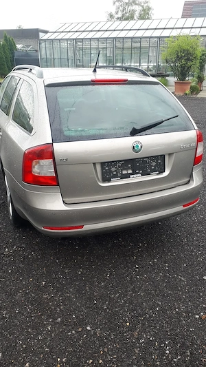 Skoda  Oktavia Diesel Komby Euro 6490 Bild 8