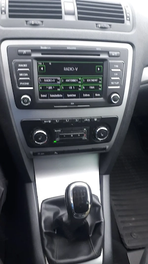 Skoda  Oktavia Diesel Komby Euro 6490 Bild 7