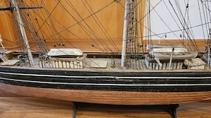 Modell der Cutty Sark aus Holz Bild 3