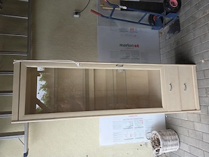 Glasvitrine aus hellem Holz   Glas Bild 7