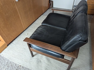 Sofas in Leder Holz zu verschenken Bild 2