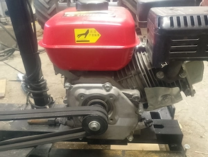 Stand Motor mit Riemen Scheibe  Bild 2