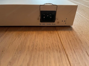 Mikrotik CRS328-24P-4S+ rm Bild 2