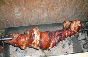 Spanferkelgrill mamuell