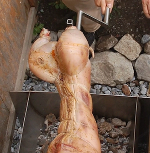 Spanferkelgrill mamuell Bild 3