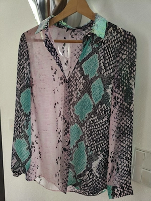 Chiffonbluse Marke Guess  Bild 2