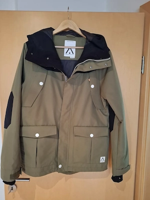 Neuwertig!!! Männer Herbst-Winterjacke, Gr.S, Ballkleid Gr.S  Bild 3