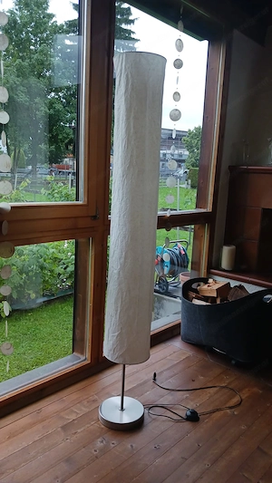 Lampe mit Schirm Bild 2