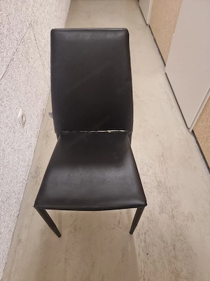 Stühle abzugeben  Bild 2