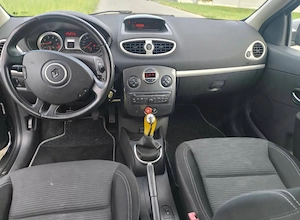 Renault clio tce bj 2012  top gepflegt  Bild 7