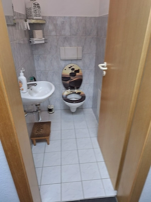 Ruhiges Wohnen im obersten Stock   Gepflegte Wohnung in Lustenau-Hasenfeld zu verkaufen Bild 2