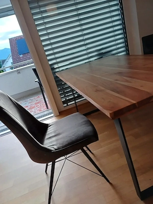 Schöner Esstisch Akazie, massiv L174 B90 H76 Bild 8