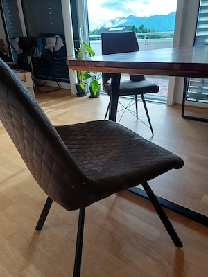 Schöner Esstisch Akazie, massiv L174 B90 H76 Bild 9