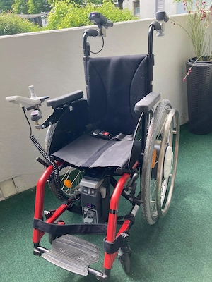 Alber e-fix E35 Elektrorollstuhl | Neuwertig | NP 10.677   | nur 7 km | Begleitsteuerung Bild 2