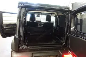Suzuki Jimny Bild 17