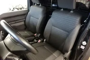 Suzuki Jimny Bild 11