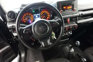 Suzuki Jimny Bild 16