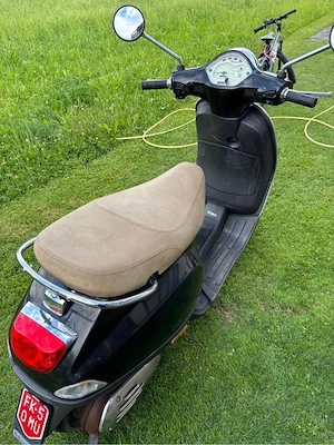Piaggio Vespa LX 50 Bild 2