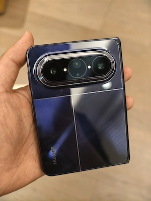 Huawei Pura X Max 16 1TB 5G Foldable Smartphone  Bild 2