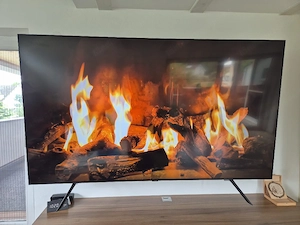 Samsung 82 Zoll 4K Smart-TV (Modell: GU82TU8079)   Top Zustand Bild 3