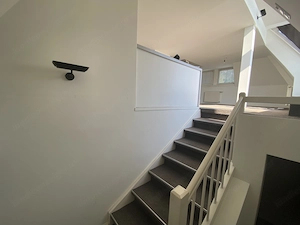 2 Zimmer Wohnung mit großer Dachterrasse 890  inkl. heizung , wasser und strom  Bild 3