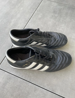 Fußballschuhe für Kunstrasen 42 2 3