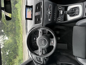 Audi Q3 2.0 TDI quattro S-line  Bild 6