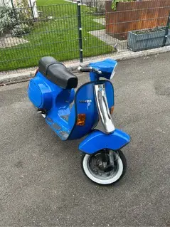Vespa PK 80 Bild 5