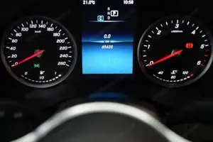 Mercedes-Benz GLC 200 d 4MATIC Navi KAM KlimaA Bild 5