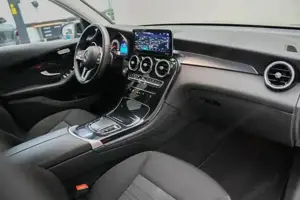 Mercedes-Benz GLC 200 d 4MATIC Navi KAM KlimaA Bild 8