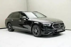 Mercedes-Benz E 300 de 4MATIC mit EQ Hybrid Technologie T-Modell Bild 3