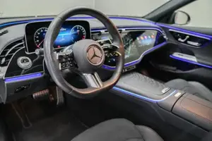 Mercedes-Benz E 300 de 4MATIC mit EQ Hybrid Technologie T-Modell Bild 9