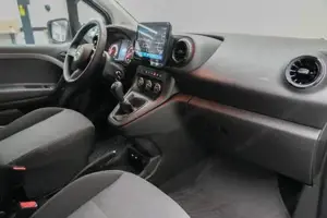 Mercedes-Benz Citan 110 CDI Kasten BASE Standard Navi KAM SpurH Bild 8