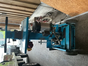 Verkaufe Holzspalter Bild 2