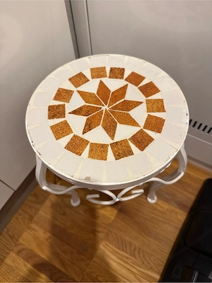 Mosaik kleiner Tisch Bild 2