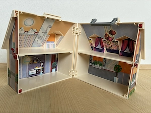playmobil Haus mit viel Zubehör Bild 2