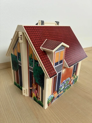 playmobil Haus mit viel Zubehör Bild 3
