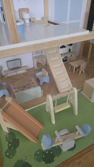 Puppenhaus  Bild 3