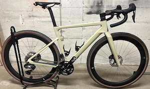 Gravelbike Rose Backroad FF GRX825 Di2 Bild 7
