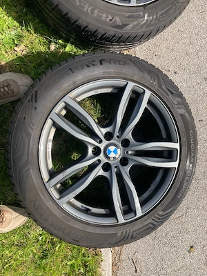 19 Zoll Alufelgen in Anthrazit mit Winterreifen für BMW X5 Bild 5